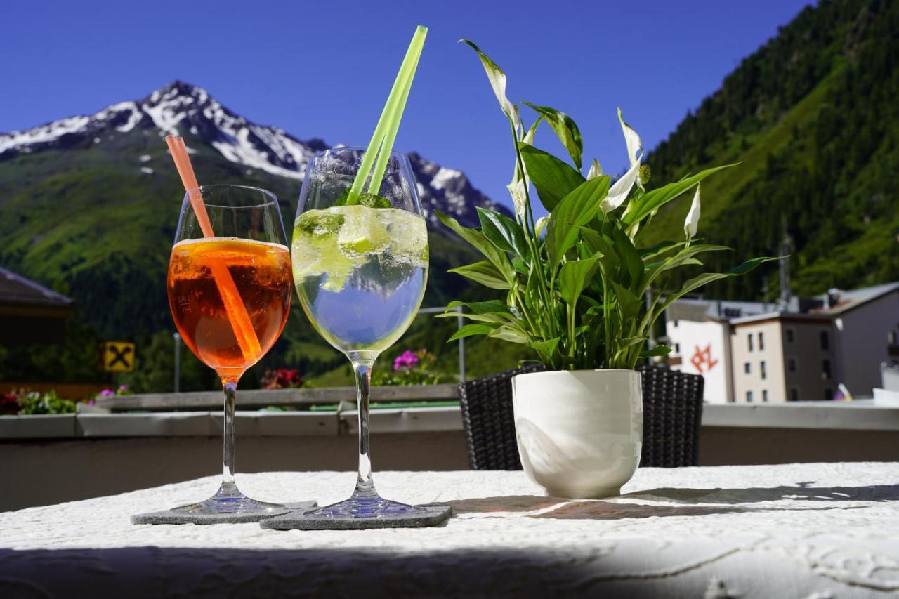 Hotel Mittagskogel Pitztal Sankt Leonhard im Pitztal Dış mekan fotoğraf